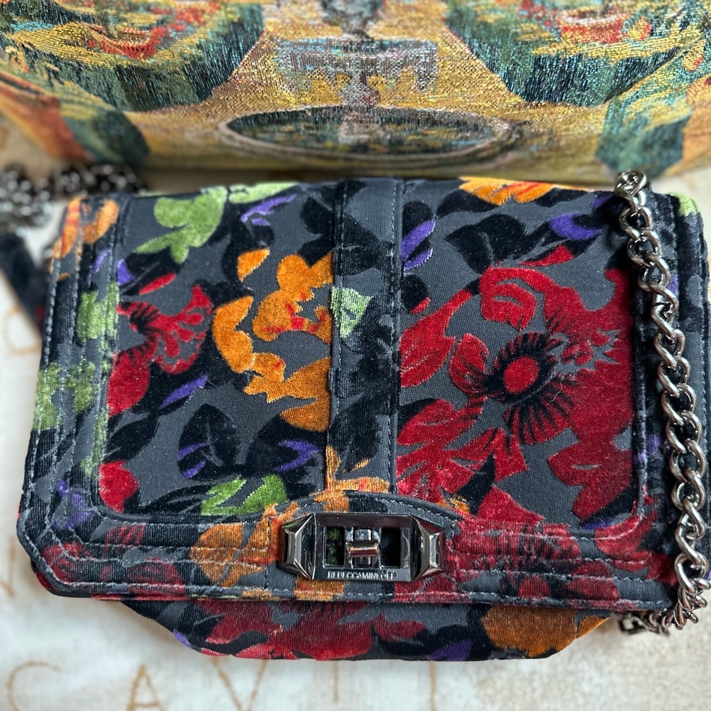 Gorgeous Velvet Rebecca Minkoff Love Floral Crossbody Gently Loved RARE FIND! - Picture 6 of 10